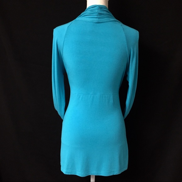 LUCY Turquoise cross chest top. Sz M. EUC - Picture 6 of 6